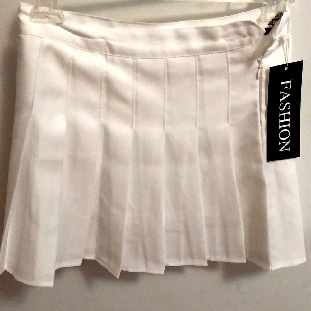 BRAND NEW White Pleated Tennis Skirt
